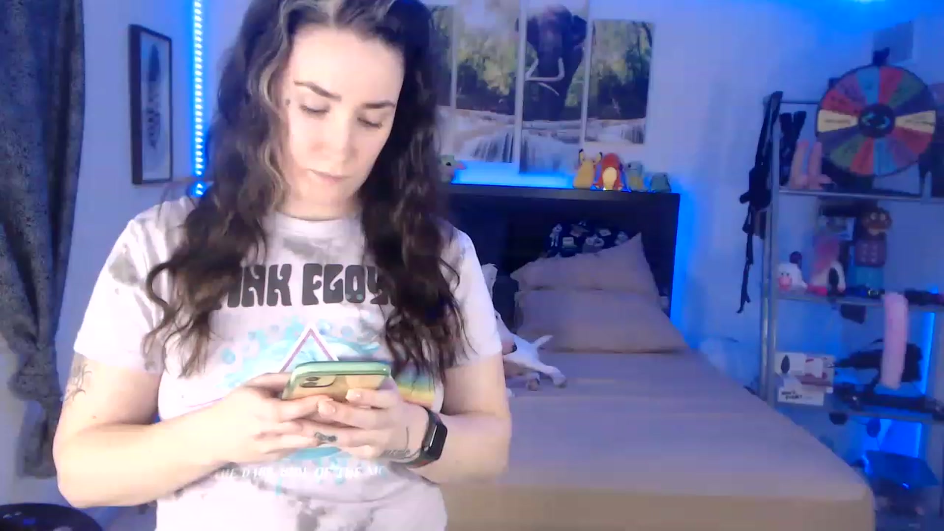 Gallery image thumbnail from BostonBeckyy's myfreecams stream on, 02/18/2023, 02:29 image 18 of 20