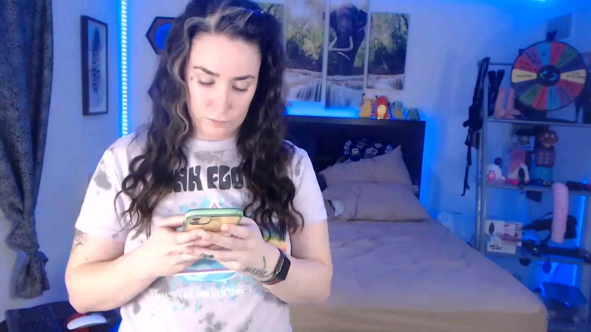 Gallery image thumbnail from BostonBeckyy's myfreecams stream on, 02/18/2023, 02:53 image 17 of 20