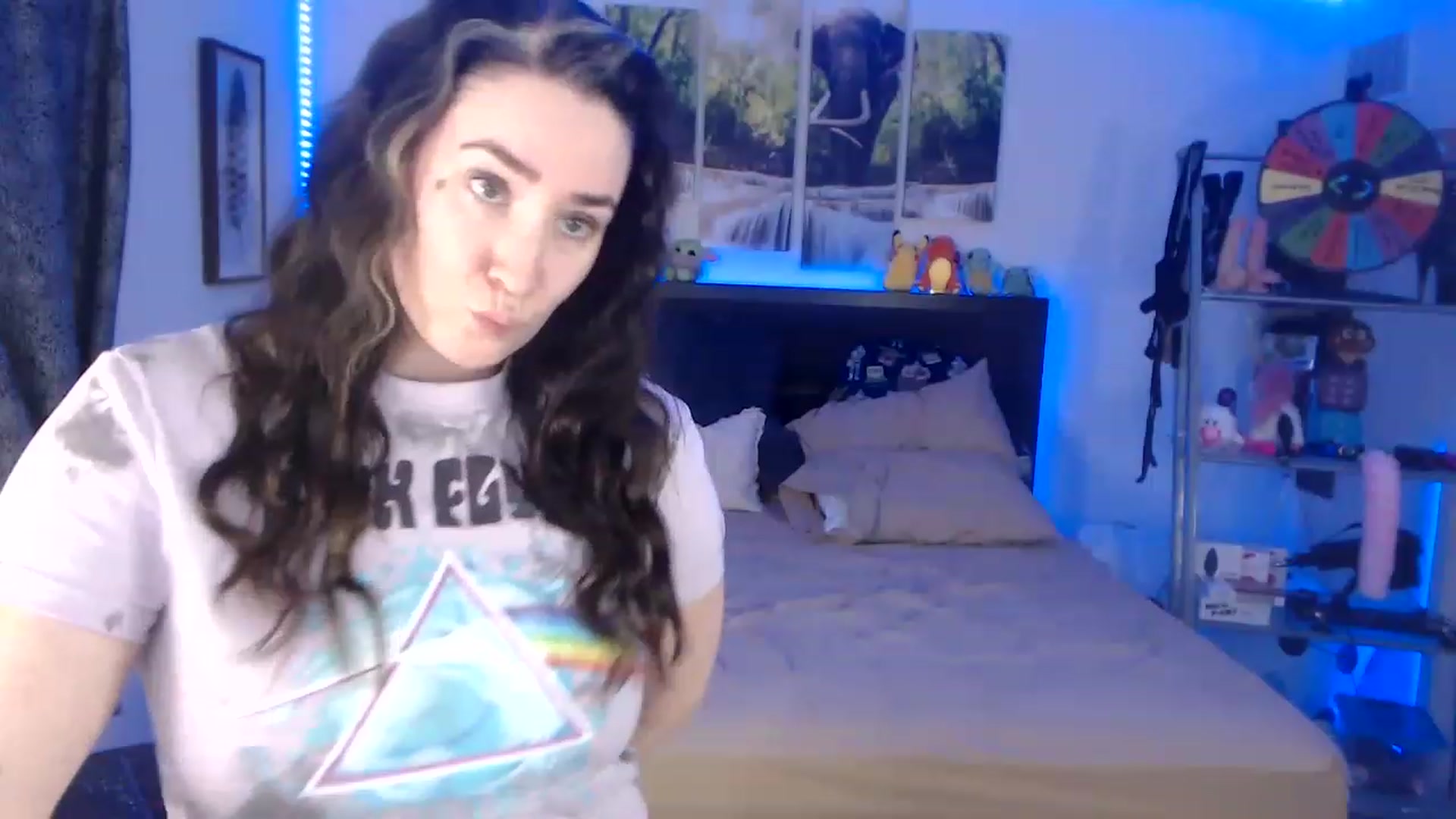 Gallery image thumbnail from BostonBeckyy's myfreecams stream on, 02/18/2023, 02:53 image 11 of 20