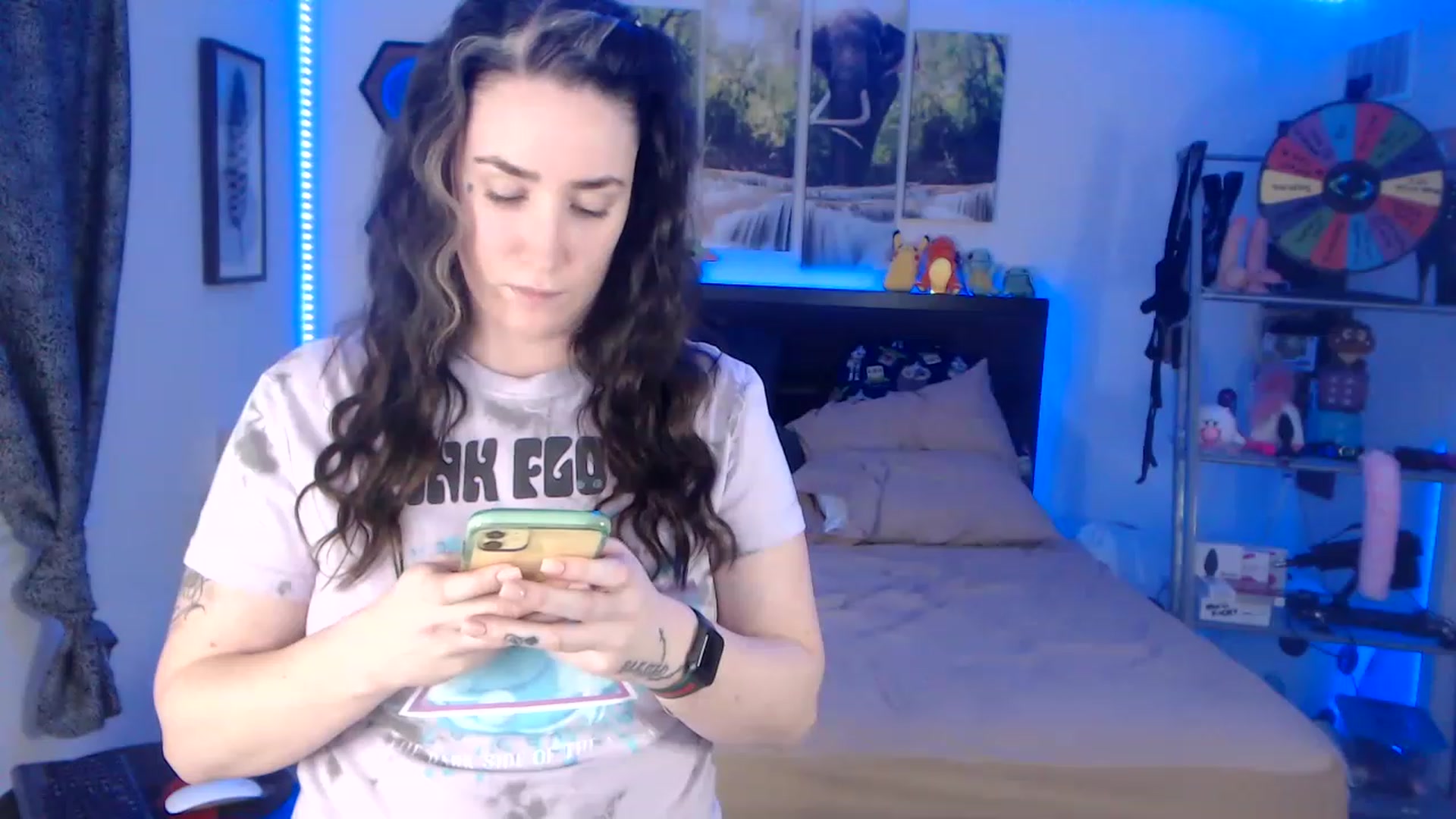 Gallery image thumbnail from BostonBeckyy's myfreecams stream on, 02/18/2023, 02:53 image 19 of 20
