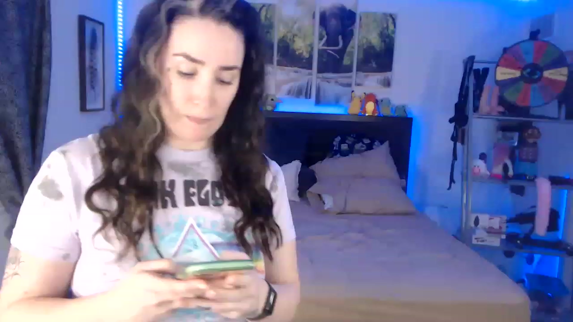 Gallery image thumbnail from BostonBeckyy's myfreecams stream on, 02/18/2023, 02:53 image 12 of 20