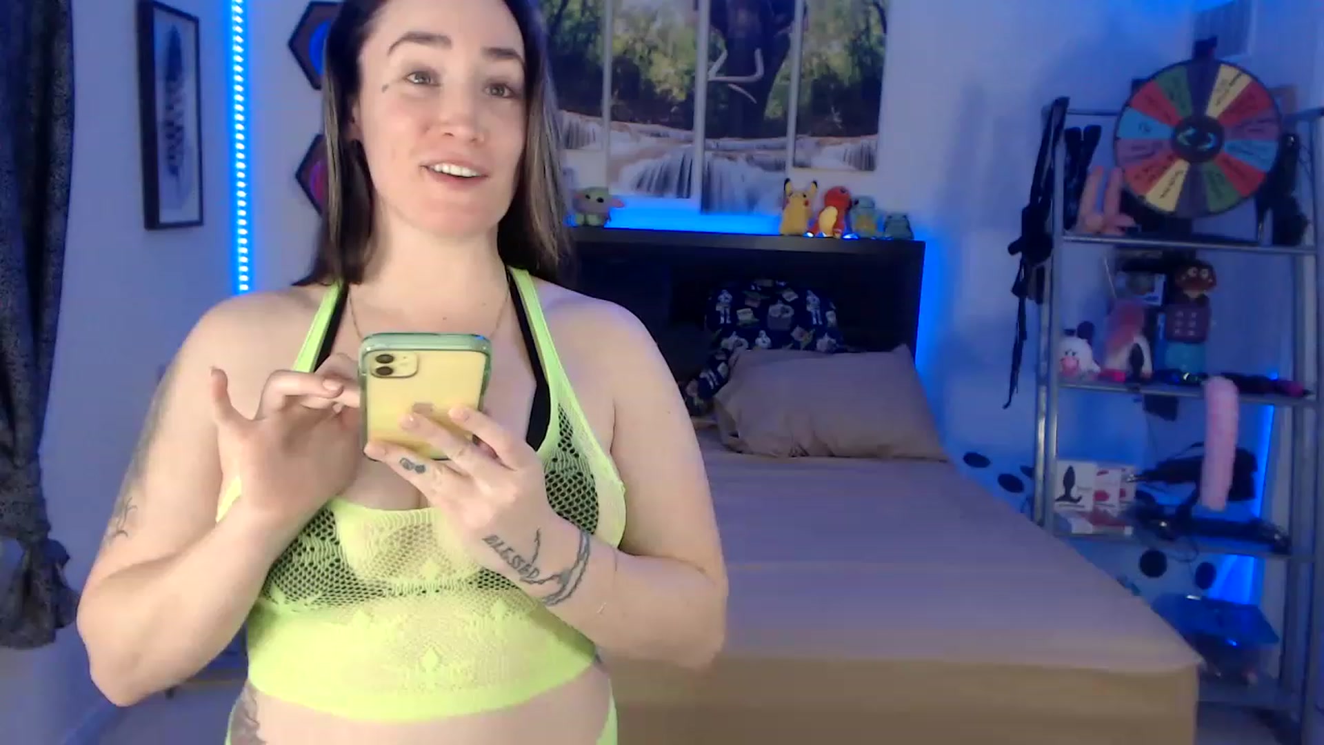 Gallery image thumbnail from BostonBeckyy's myfreecams stream on, 02/24/2023, 01:42 image 14 of 20