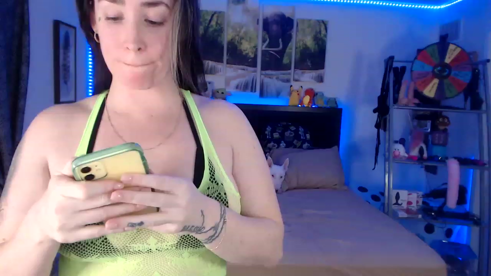 Gallery image thumbnail from BostonBeckyy's myfreecams stream on, 02/24/2023, 01:42 image 6 of 20