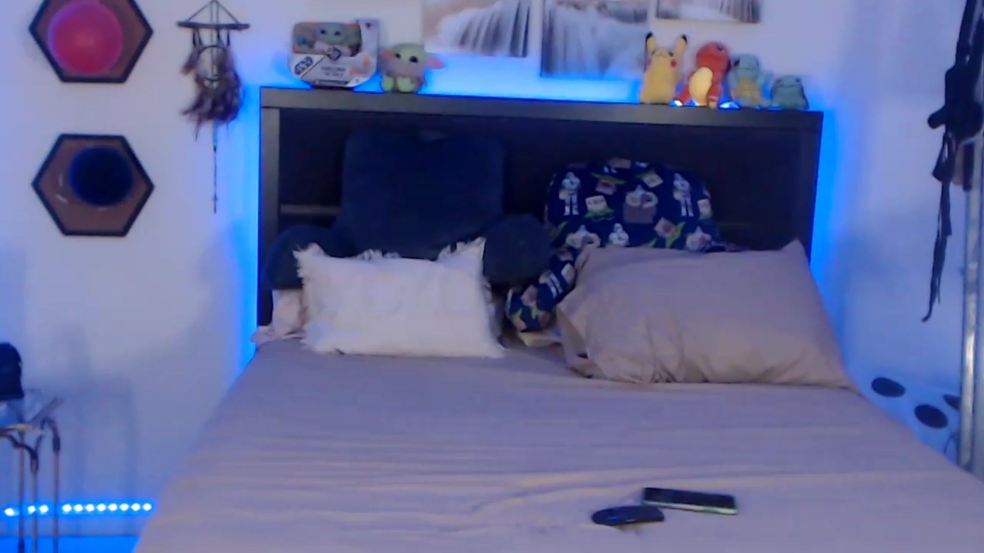 Gallery image thumbnail from BostonBeckyy's myfreecams stream on, 02/24/2023, 01:42 image 20 of 20