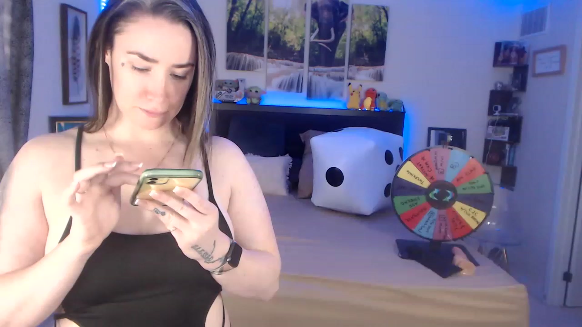 Gallery image thumbnail from BostonBeckyy's myfreecams stream on, 04/19/2023, 16:20 image 20 of 20