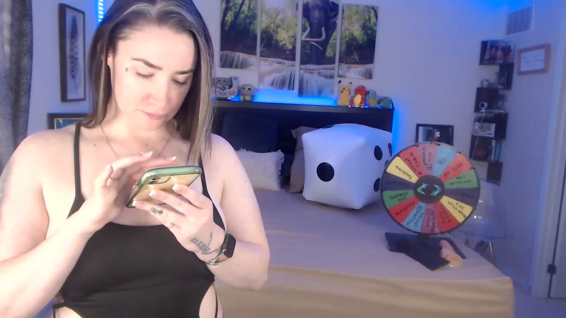 Gallery image thumbnail from BostonBeckyy's myfreecams stream on, 04/19/2023, 16:20 image 19 of 20