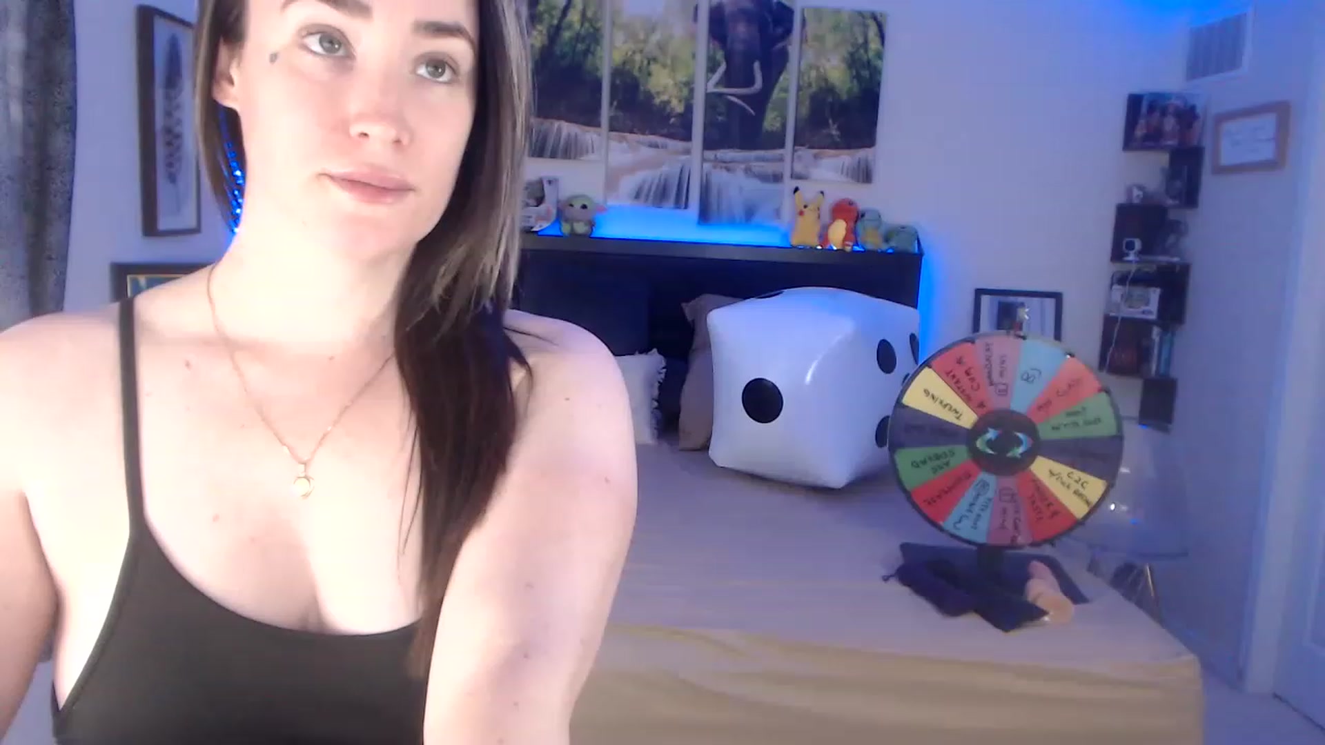 Gallery image thumbnail from BostonBeckyy's myfreecams stream on, 04/19/2023, 17:36 image 20 of 20