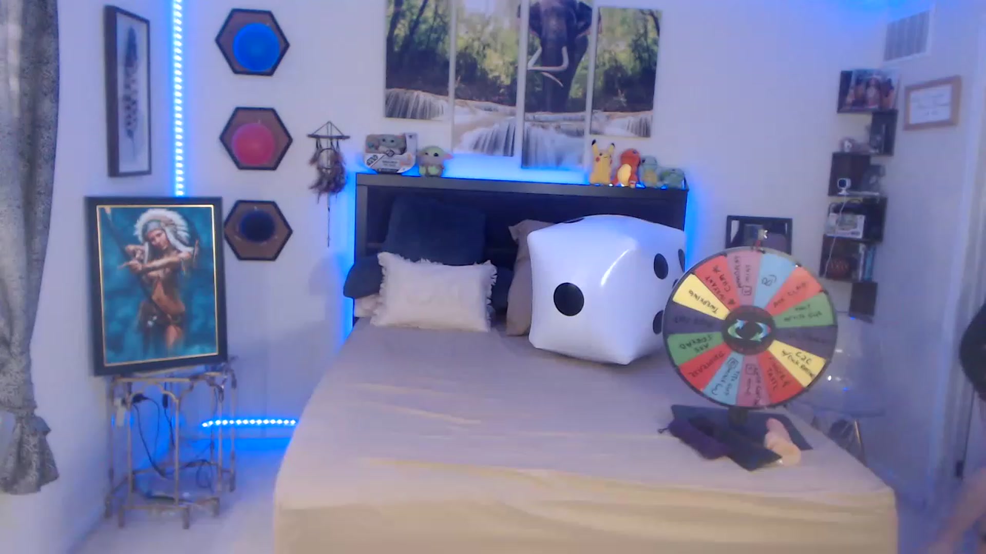 Gallery image thumbnail from BostonBeckyy's myfreecams stream on, 04/19/2023, 17:36 image 8 of 20