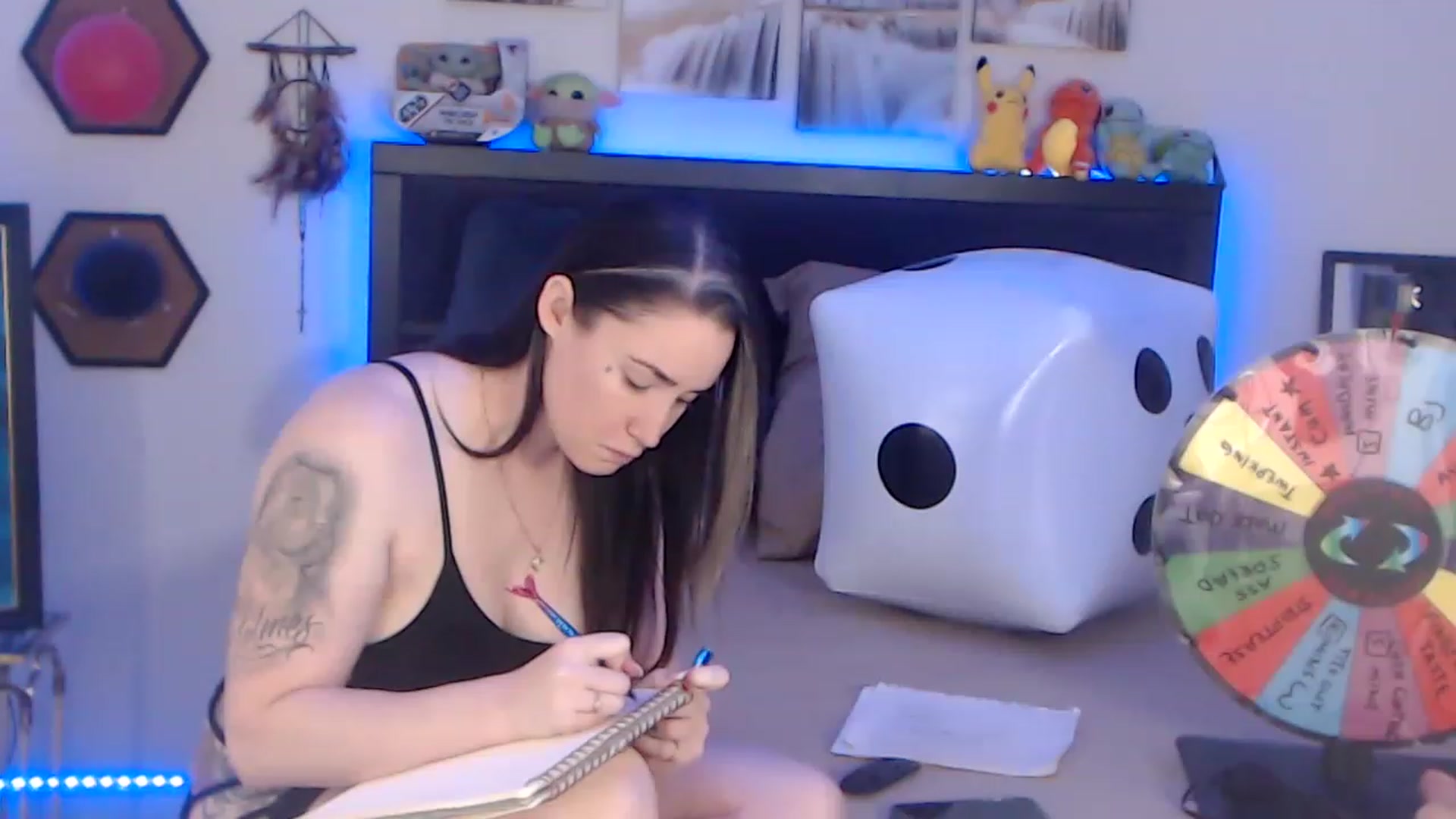 Gallery image thumbnail from BostonBeckyy's myfreecams stream on, 04/19/2023, 17:36 image 4 of 20