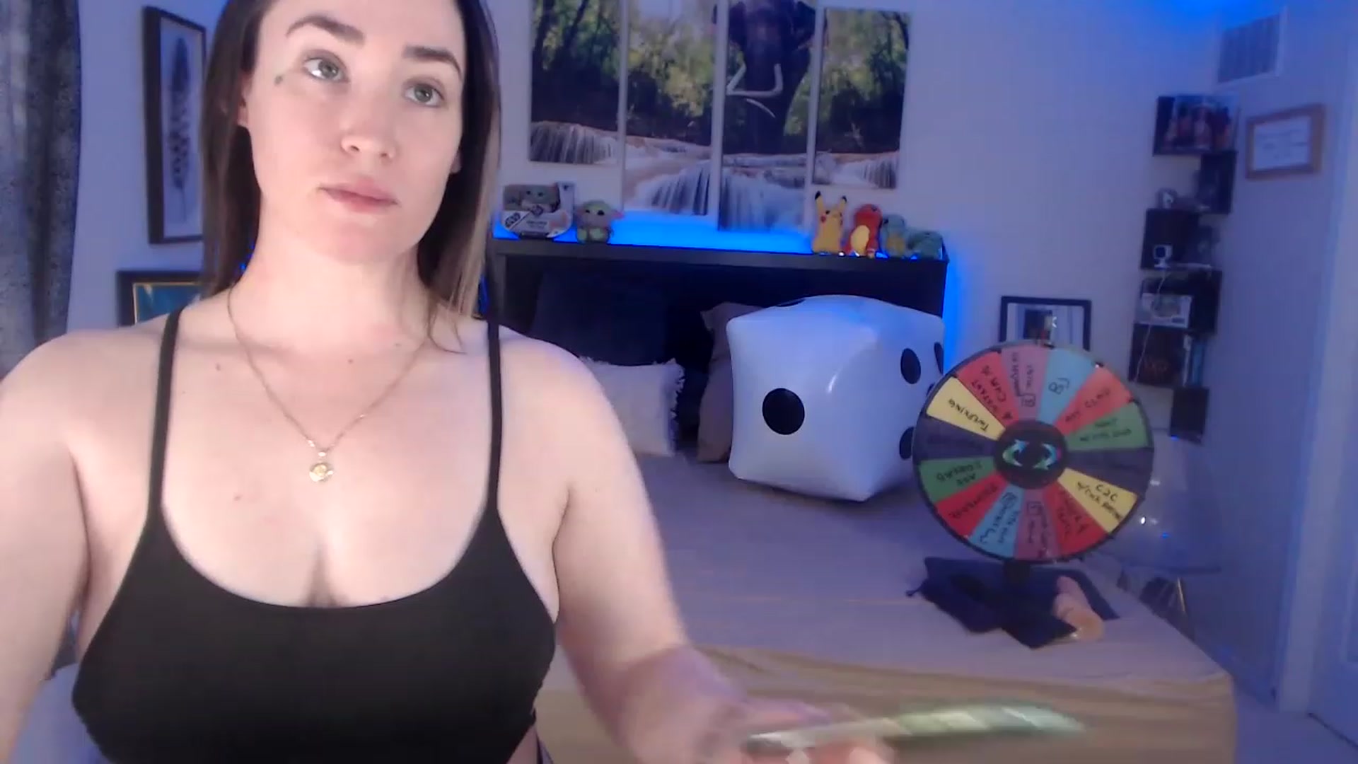 Gallery image thumbnail from BostonBeckyy's myfreecams stream on, 04/19/2023, 17:36 image 17 of 20