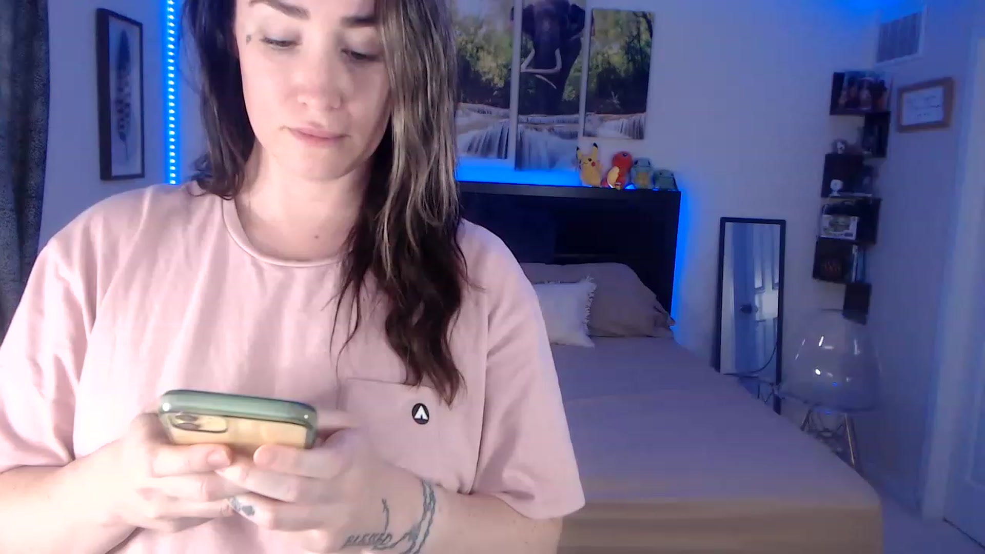 Gallery image thumbnail from BostonBeckyy's myfreecams stream on, 05/28/2023, 16:10 image 1 of 20
