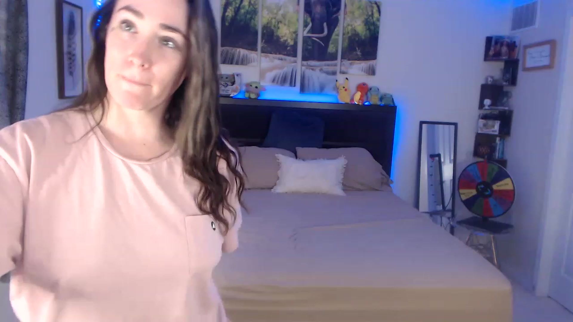 Gallery image thumbnail from BostonBeckyy's myfreecams stream on, 05/28/2023, 17:21 image 8 of 20