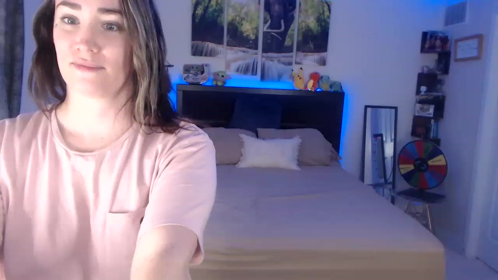 Gallery image thumbnail from BostonBeckyy's myfreecams stream on, 05/28/2023, 17:21 image 9 of 20