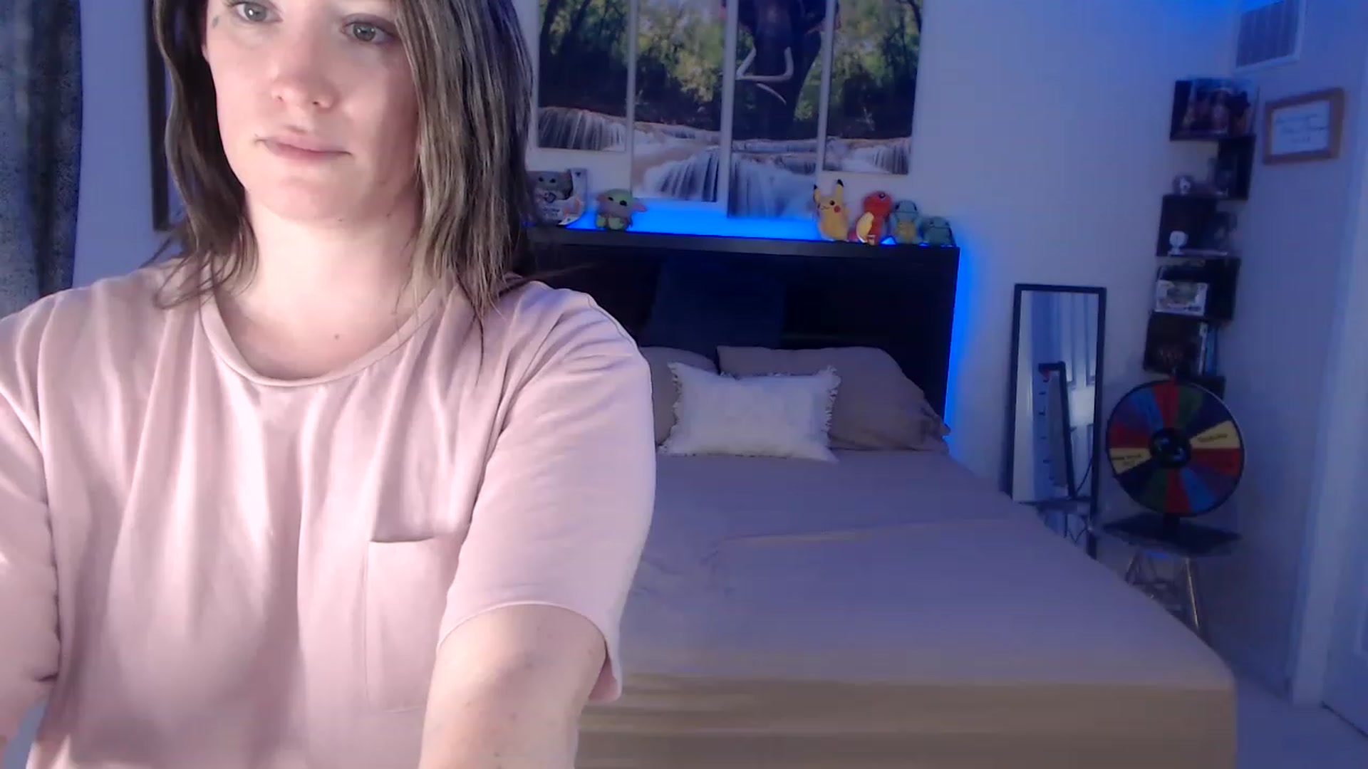 Gallery image thumbnail from BostonBeckyy's myfreecams stream on, 05/28/2023, 17:21 image 13 of 20
