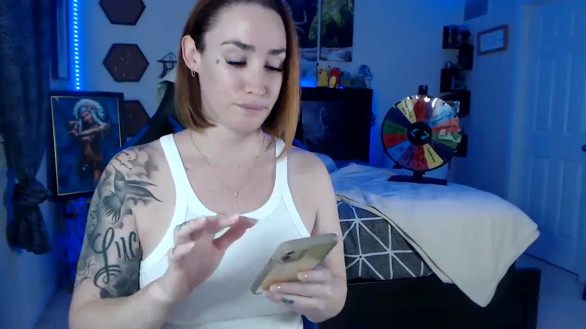 Gallery image thumbnail from BostonBeckyy's myfreecams stream on, 08/13/2024, 02:56 image 13 of 20