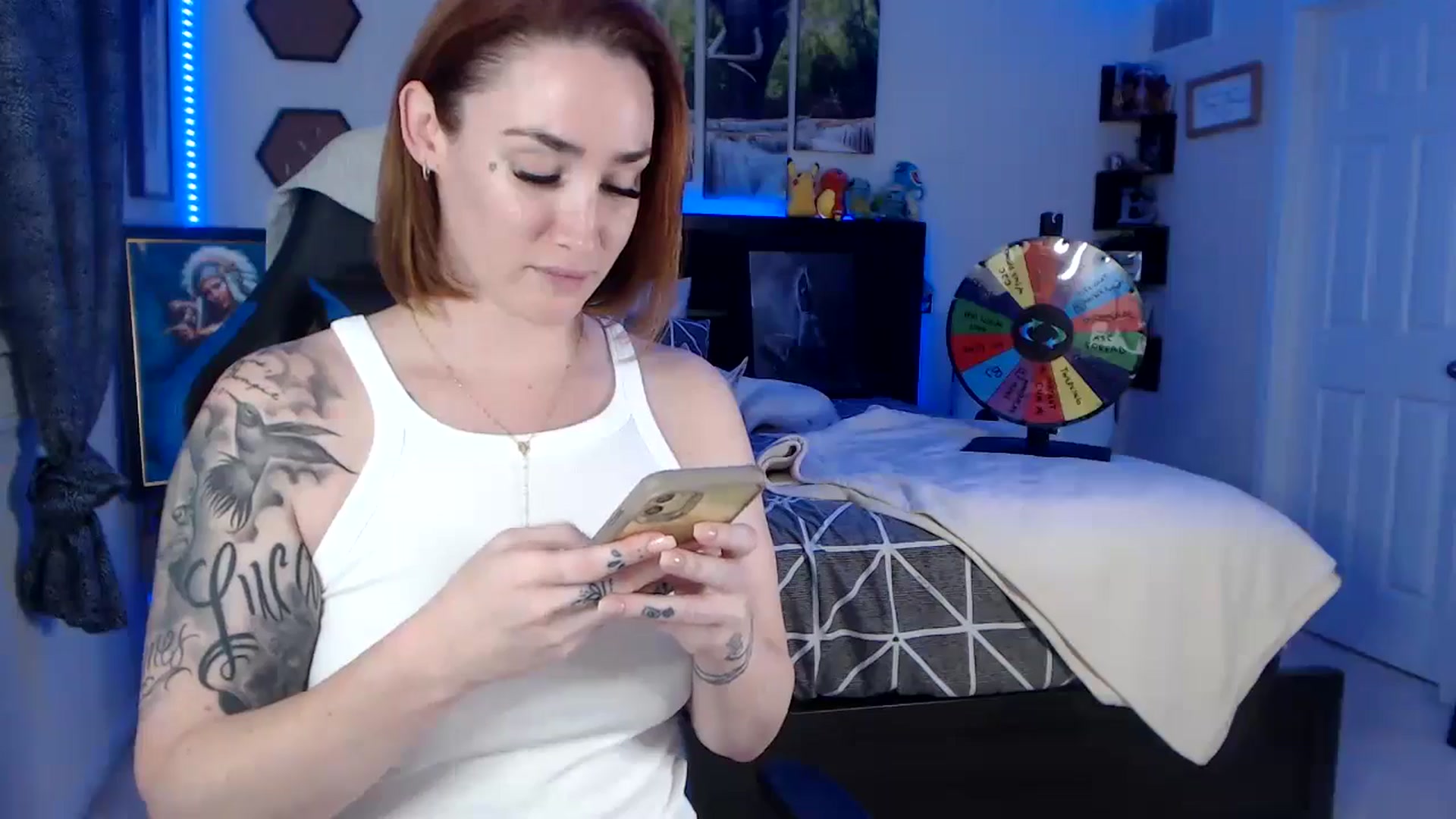 Gallery image thumbnail from BostonBeckyy's myfreecams stream on, 08/13/2024, 02:56 image 15 of 20