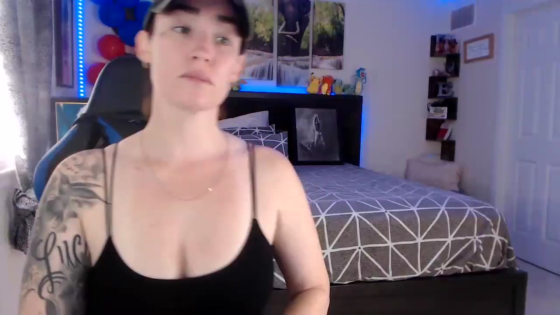 Gallery image thumbnail from BostonBeckyy's myfreecams stream on, 09/11/2024, 19:16 image 18 of 20