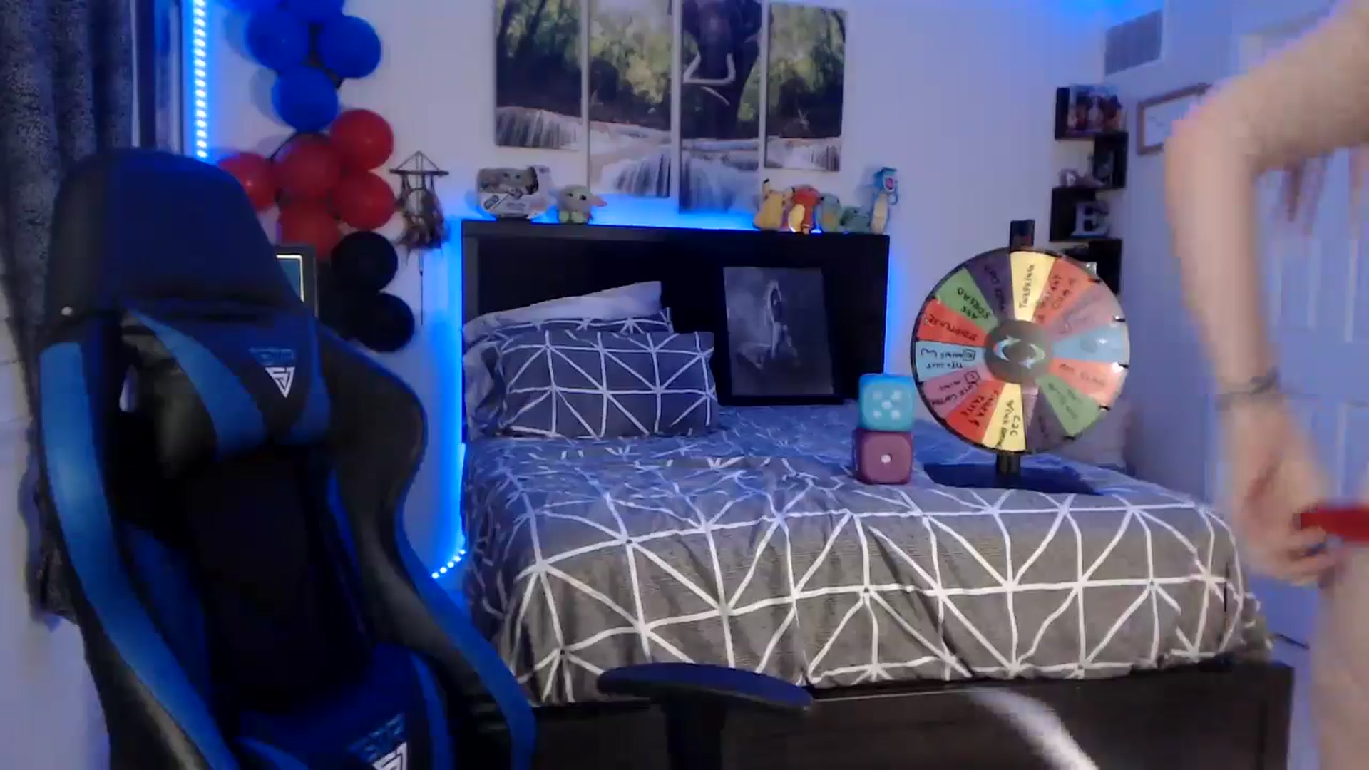 Gallery image thumbnail from BostonBeckyy's myfreecams stream on, 09/12/2024, 07:10 image 16 of 20