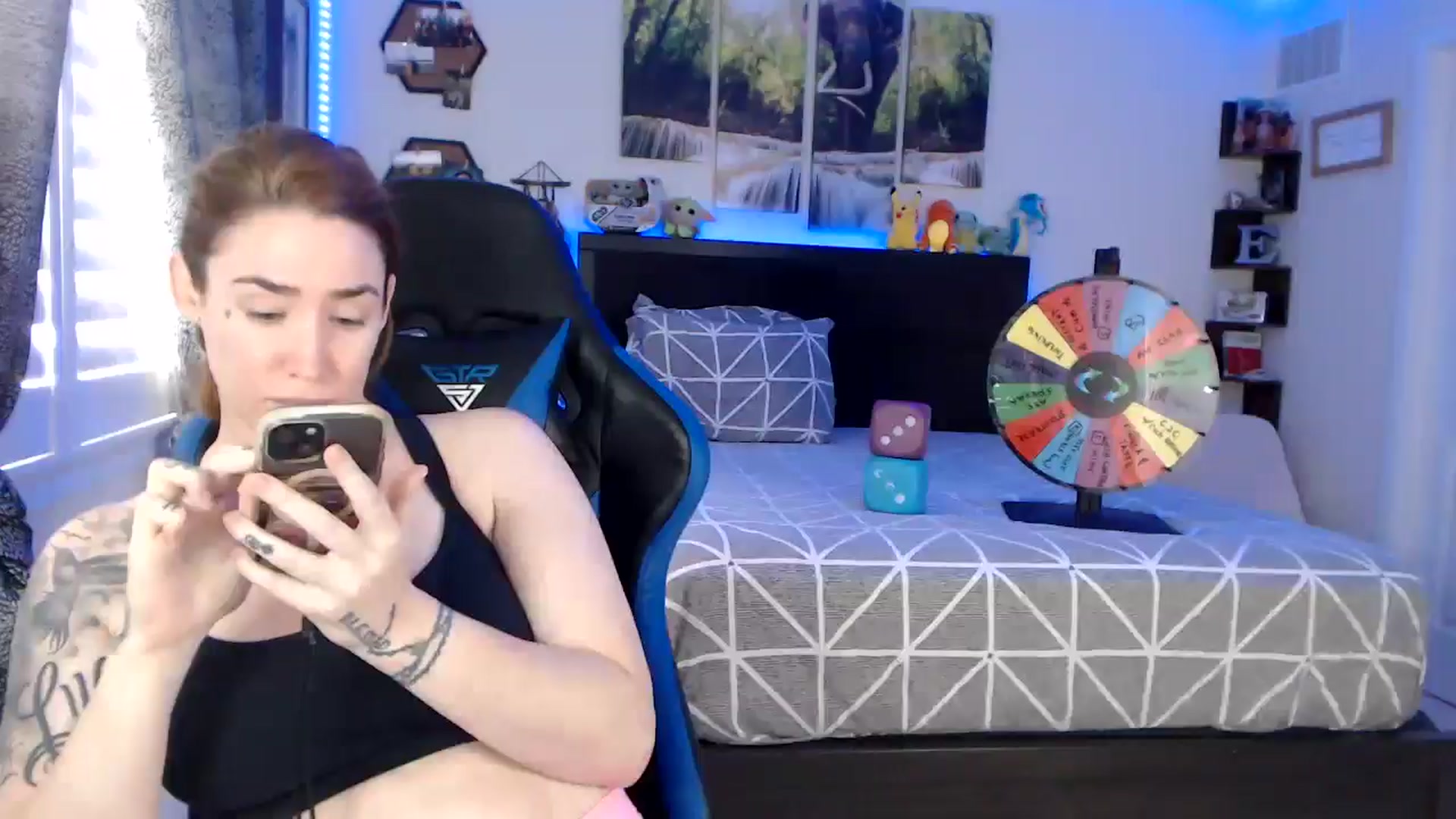 Gallery image thumbnail from BostonBeckyy's myfreecams stream on, 10/13/2025, 19:50 image 10 of 20