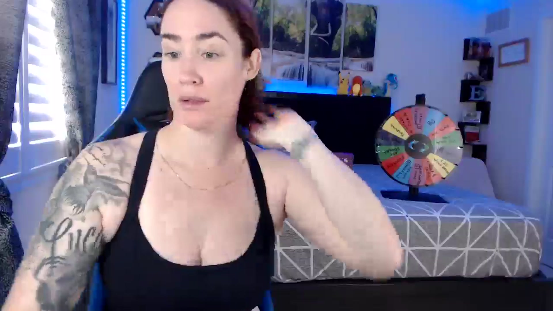 Gallery image thumbnail from BostonBeckyy's myfreecams stream on, 10/13/2025, 19:50 image 13 of 20