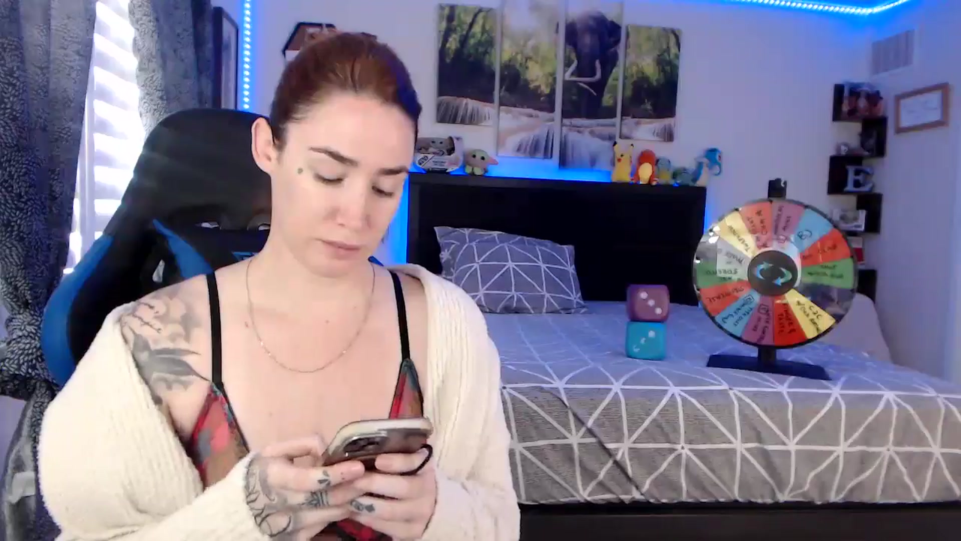 Gallery image thumbnail from BostonBeckyy's myfreecams stream on, 10/15/2025, 17:51 image 7 of 20
