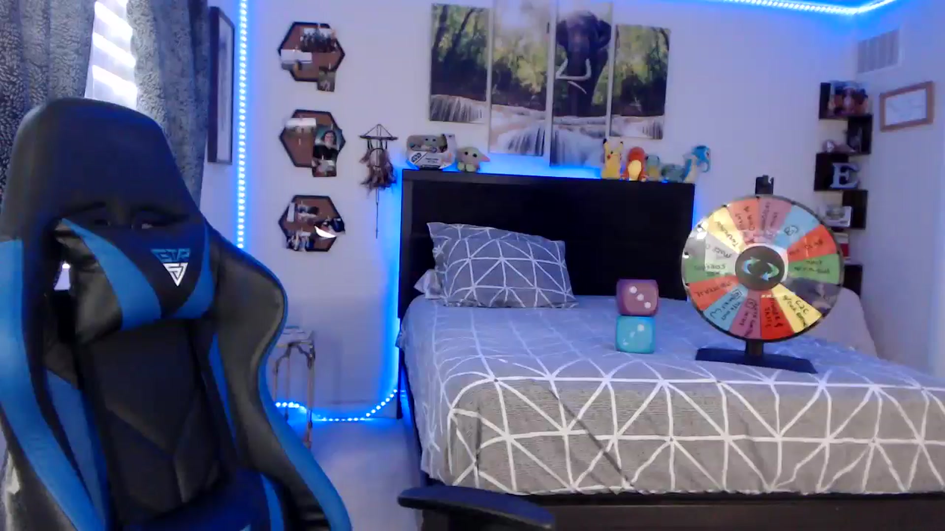 Gallery image thumbnail from BostonBeckyy's myfreecams stream on, 10/15/2025, 17:51 image 11 of 20