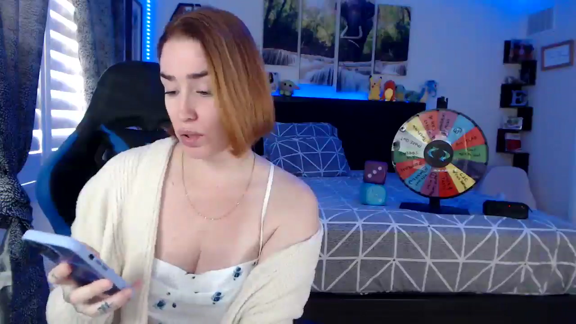 Gallery image thumbnail from BostonBeckyy's myfreecams stream on, 10/17/2025, 20:59 image 5 of 20