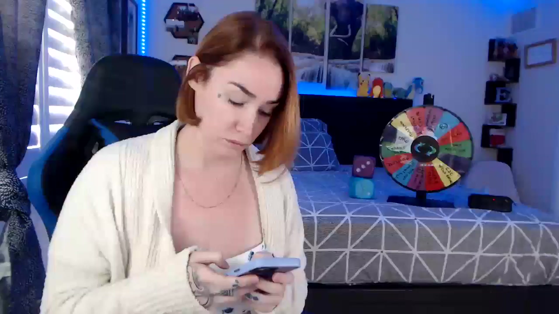 Gallery image thumbnail from BostonBeckyy's myfreecams stream on, 10/17/2025, 20:59 image 11 of 20
