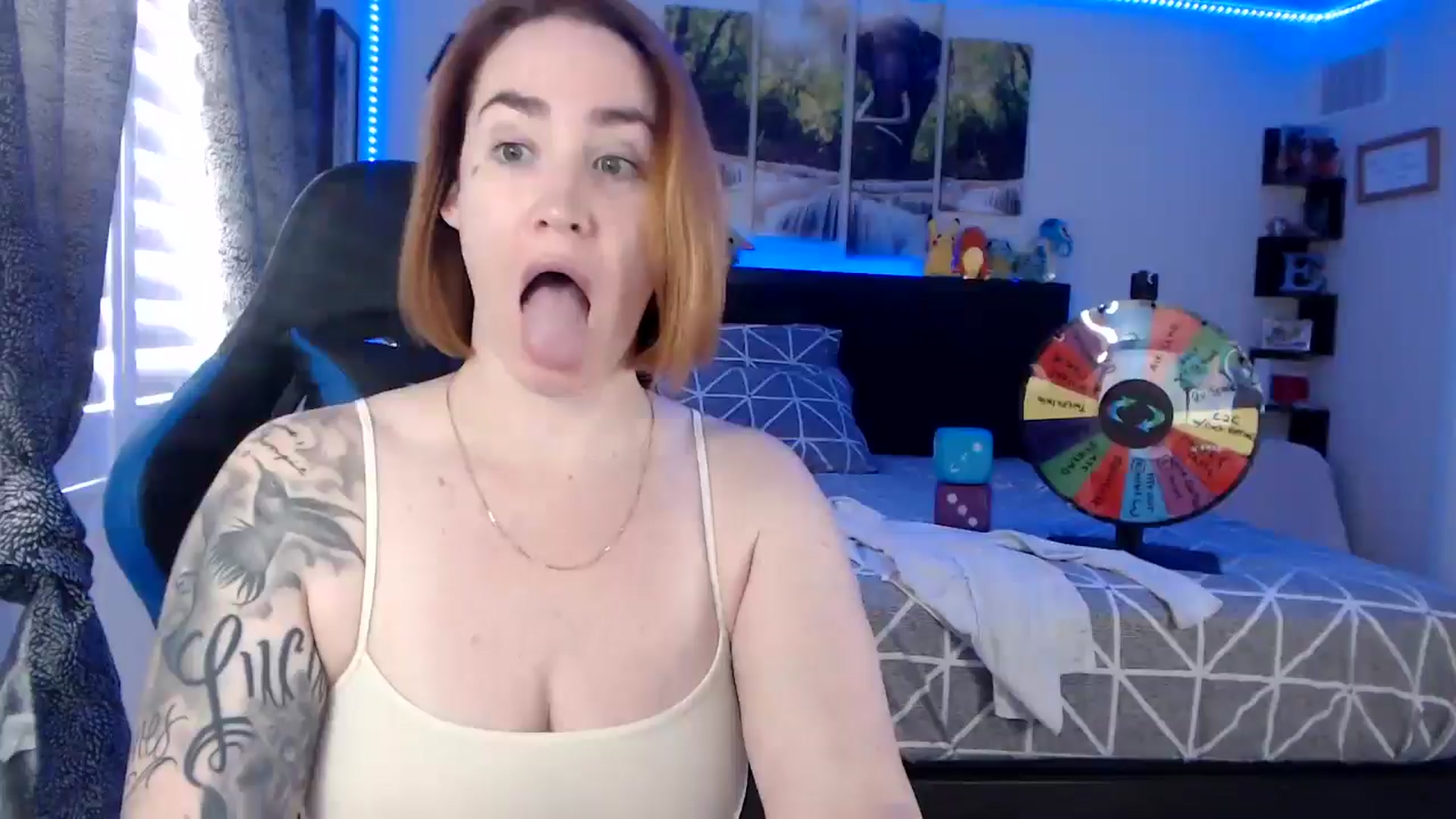 Gallery image thumbnail from BostonBeckyy's myfreecams stream on, 10/23/2025, 17:27 image 6 of 20