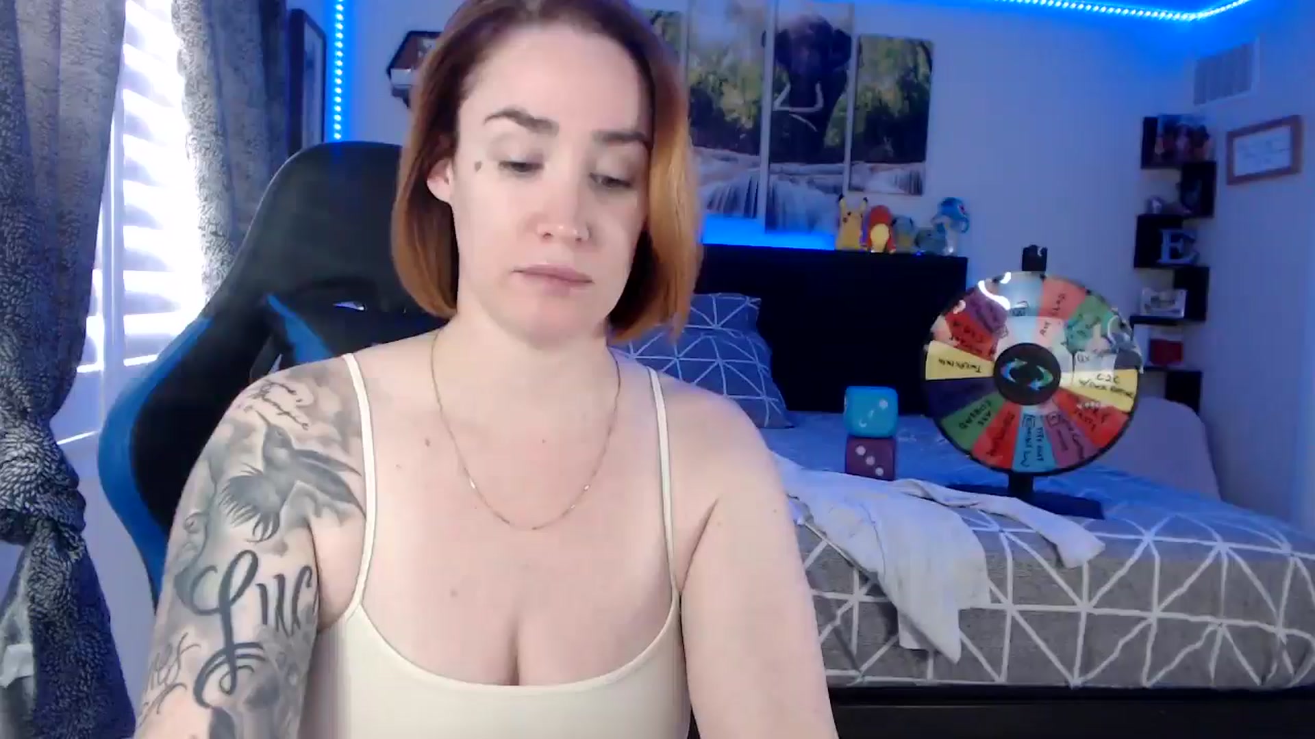 Gallery image thumbnail from BostonBeckyy's myfreecams stream on, 10/23/2025, 17:27 image 1 of 20