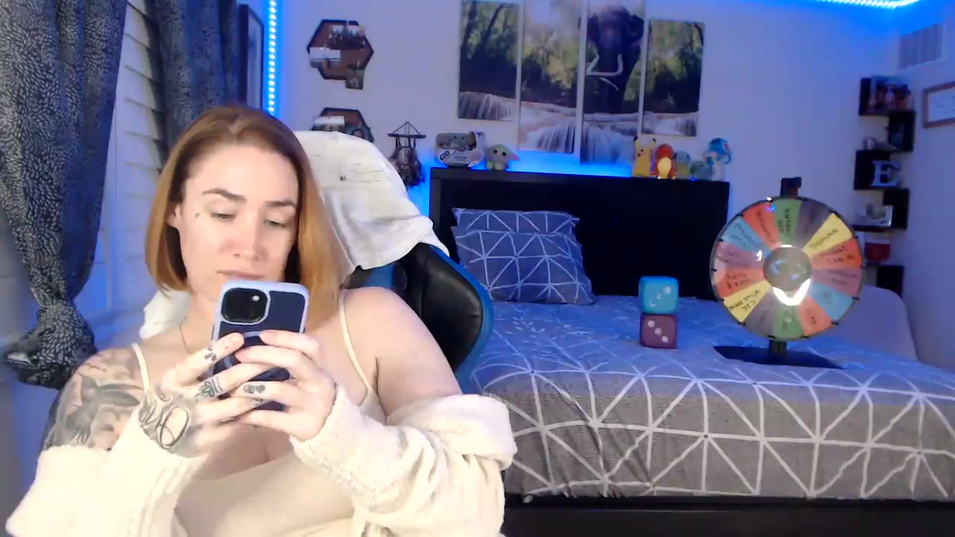 Gallery image thumbnail from BostonBeckyy's myfreecams stream on, 10/24/2025, 01:15 image 8 of 20