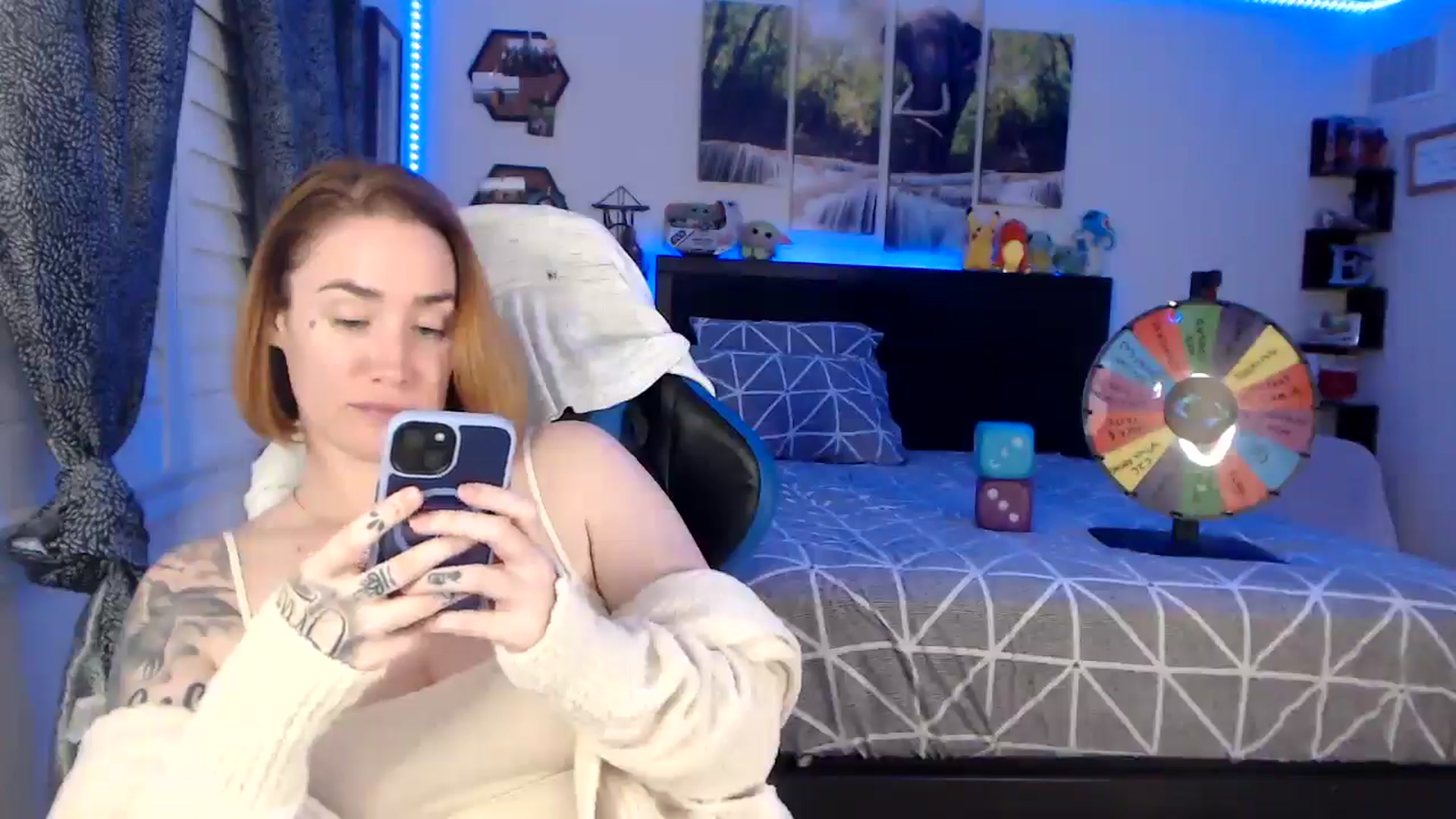 Gallery image thumbnail from BostonBeckyy's myfreecams stream on, 10/24/2025, 01:15 image 12 of 20
