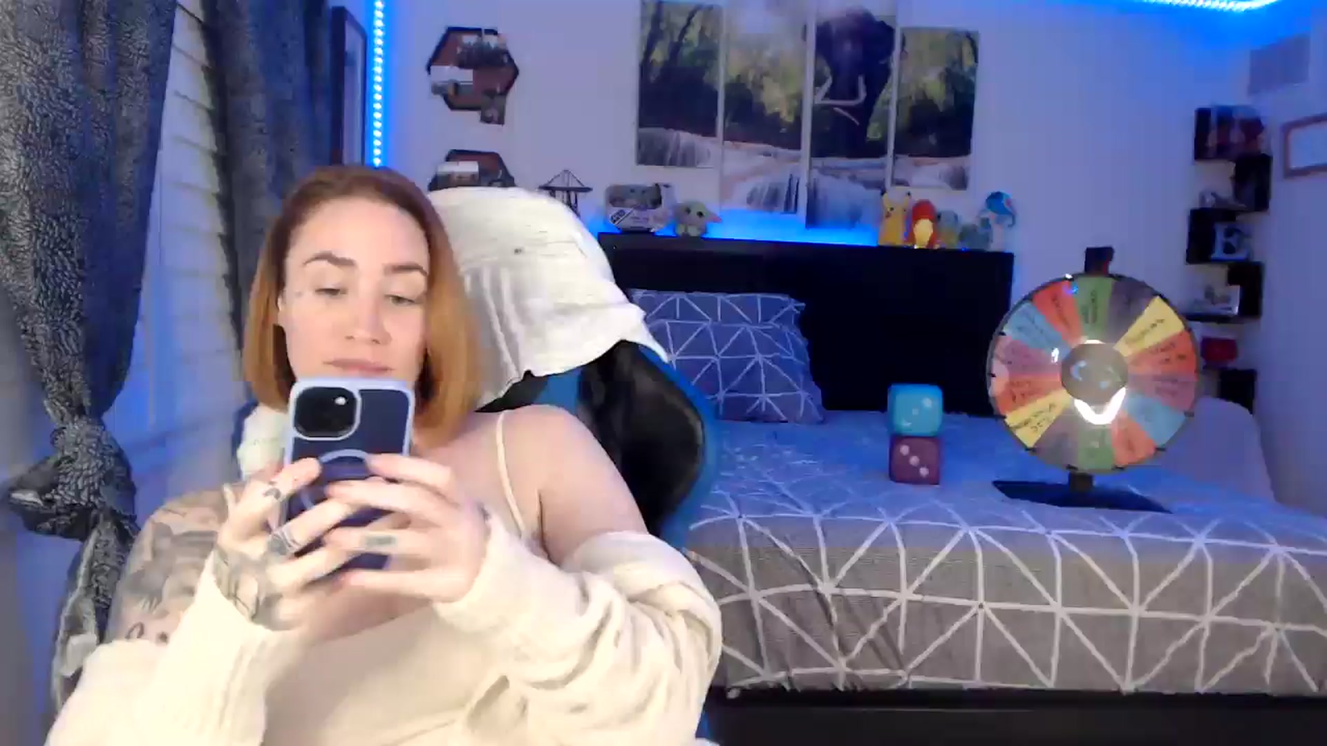 Gallery image thumbnail from BostonBeckyy's myfreecams stream on, 10/24/2025, 01:15 image 15 of 20