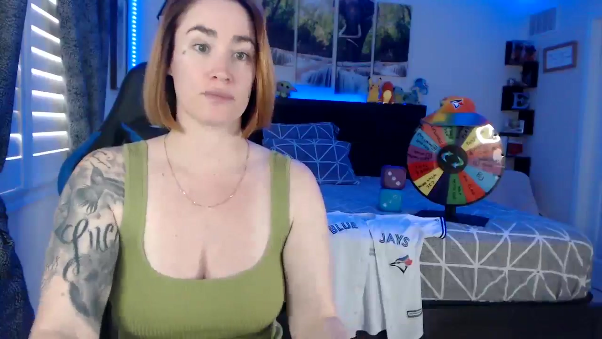 Gallery image thumbnail from BostonBeckyy's myfreecams stream on, 10/25/2025, 20:49 image 12 of 20