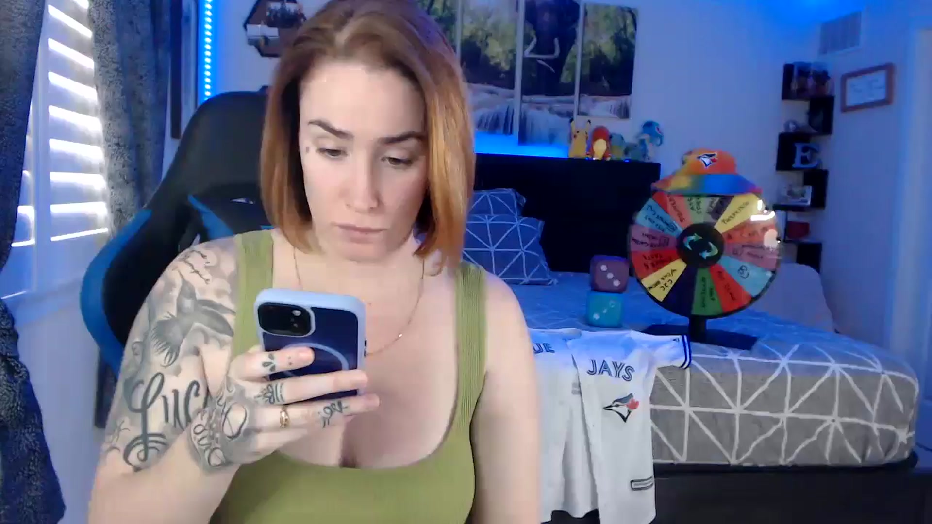 Gallery image thumbnail from BostonBeckyy's myfreecams stream on, 10/25/2025, 20:49 image 8 of 20