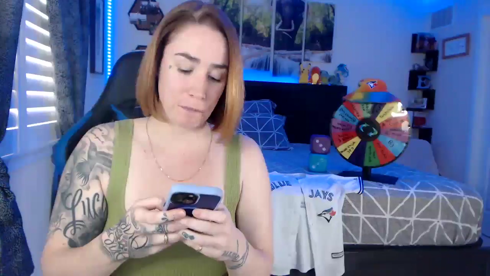 Gallery image thumbnail from BostonBeckyy's myfreecams stream on, 10/25/2025, 20:49 image 11 of 20