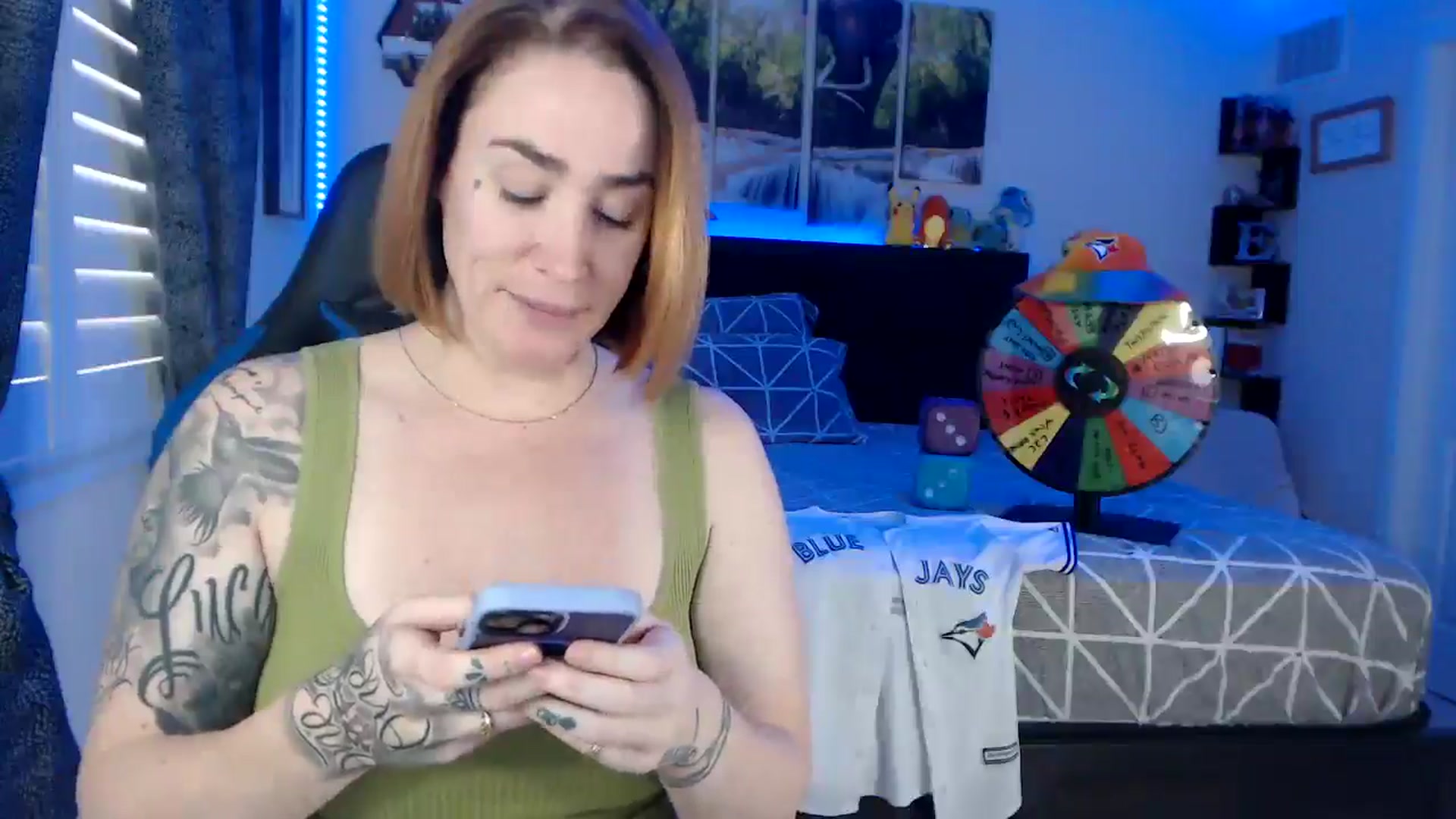 Gallery image thumbnail from BostonBeckyy's myfreecams stream on, 10/25/2025, 21:17 image 16 of 20