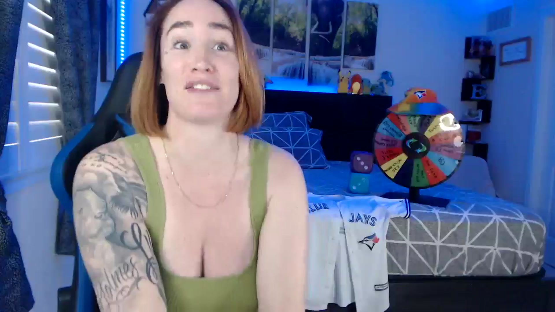 Gallery image thumbnail from BostonBeckyy's myfreecams stream on, 10/25/2025, 21:17 image 14 of 20