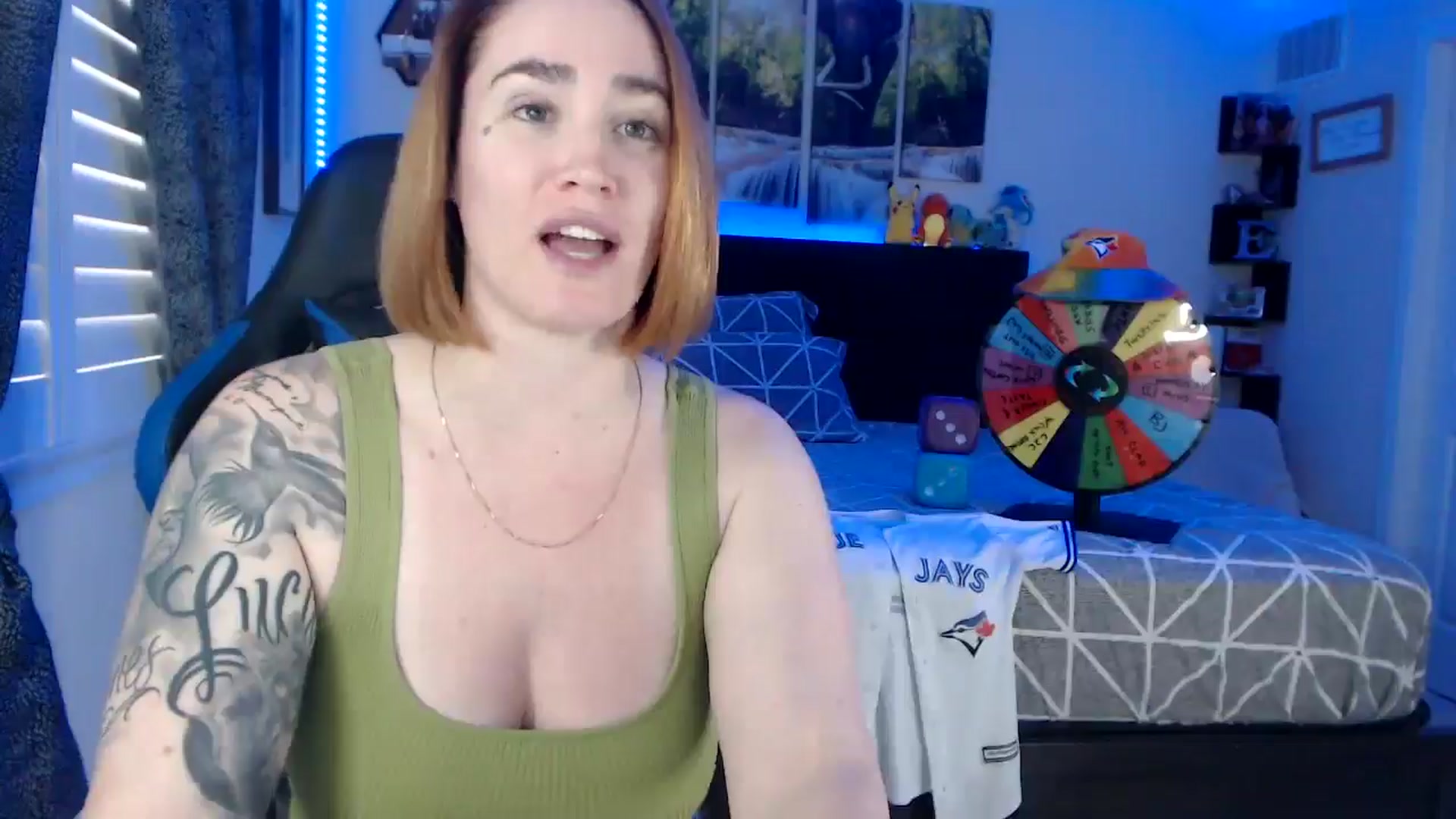 Gallery image thumbnail from BostonBeckyy's myfreecams stream on, 10/25/2025, 21:17 image 13 of 20