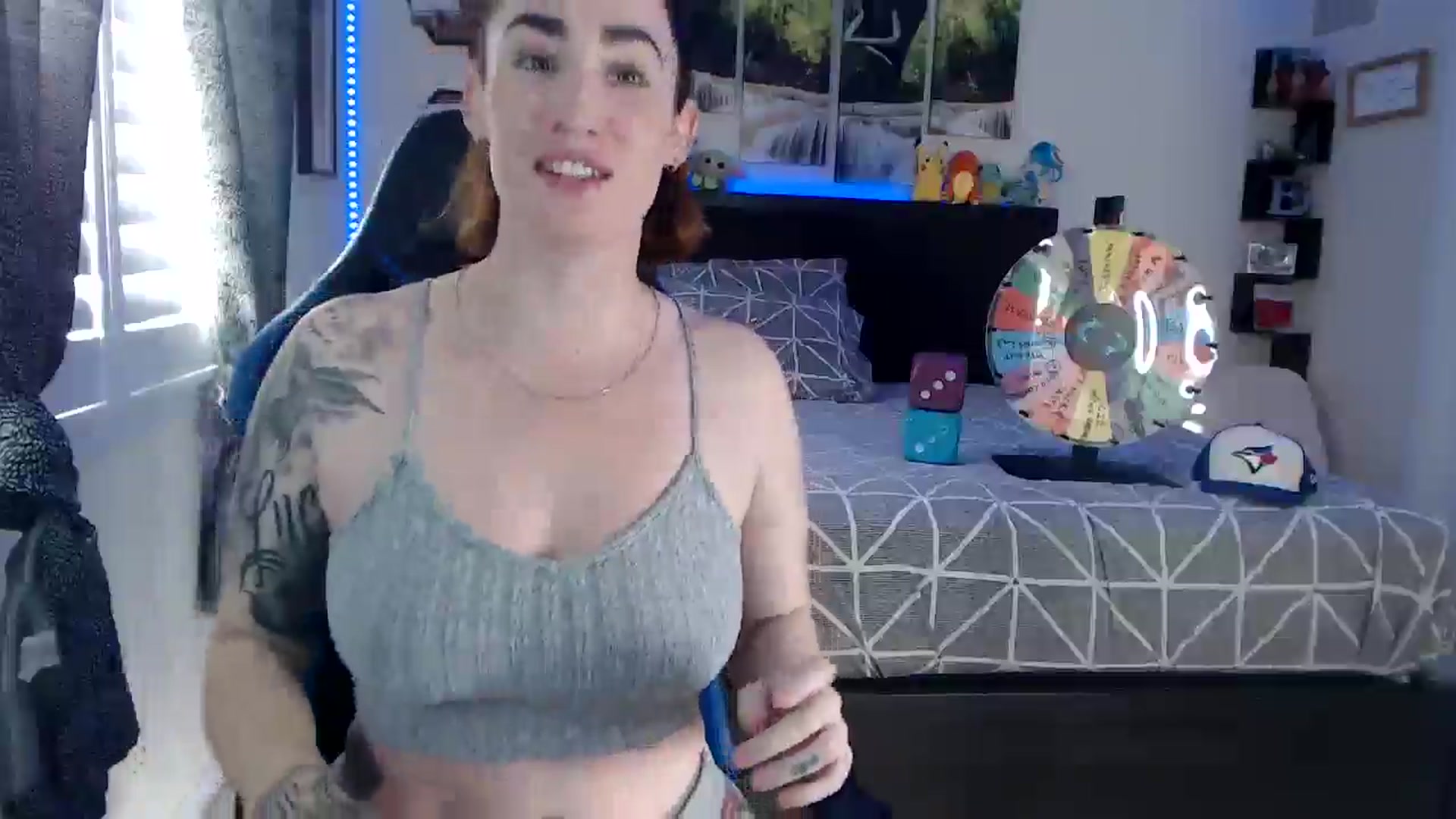 Gallery image thumbnail from BostonBeckyy's myfreecams stream on, 10/27/2025, 21:50 image 12 of 20