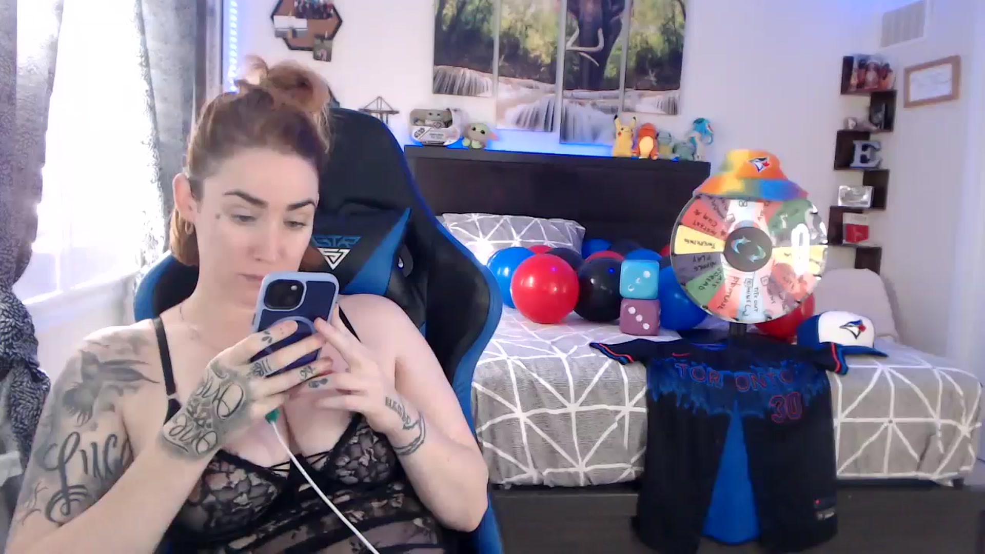 Gallery image thumbnail from BostonBeckyy's myfreecams stream on, 10/29/2025, 19:57 image 17 of 20