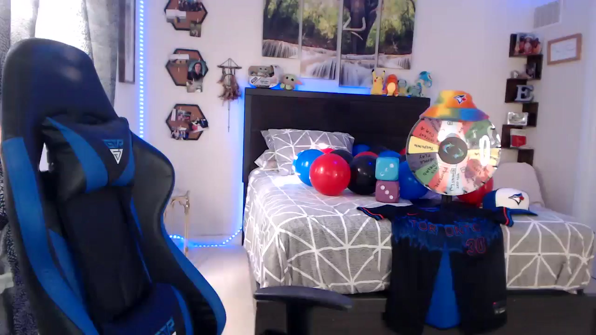 Gallery image thumbnail from BostonBeckyy's myfreecams stream on, 10/29/2025, 19:57 image 19 of 20