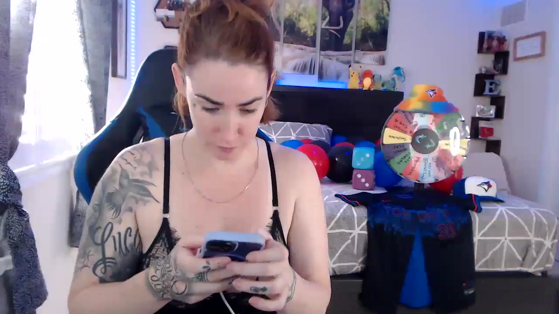 Gallery image thumbnail from BostonBeckyy's myfreecams stream on, 10/29/2025, 19:57 image 15 of 20