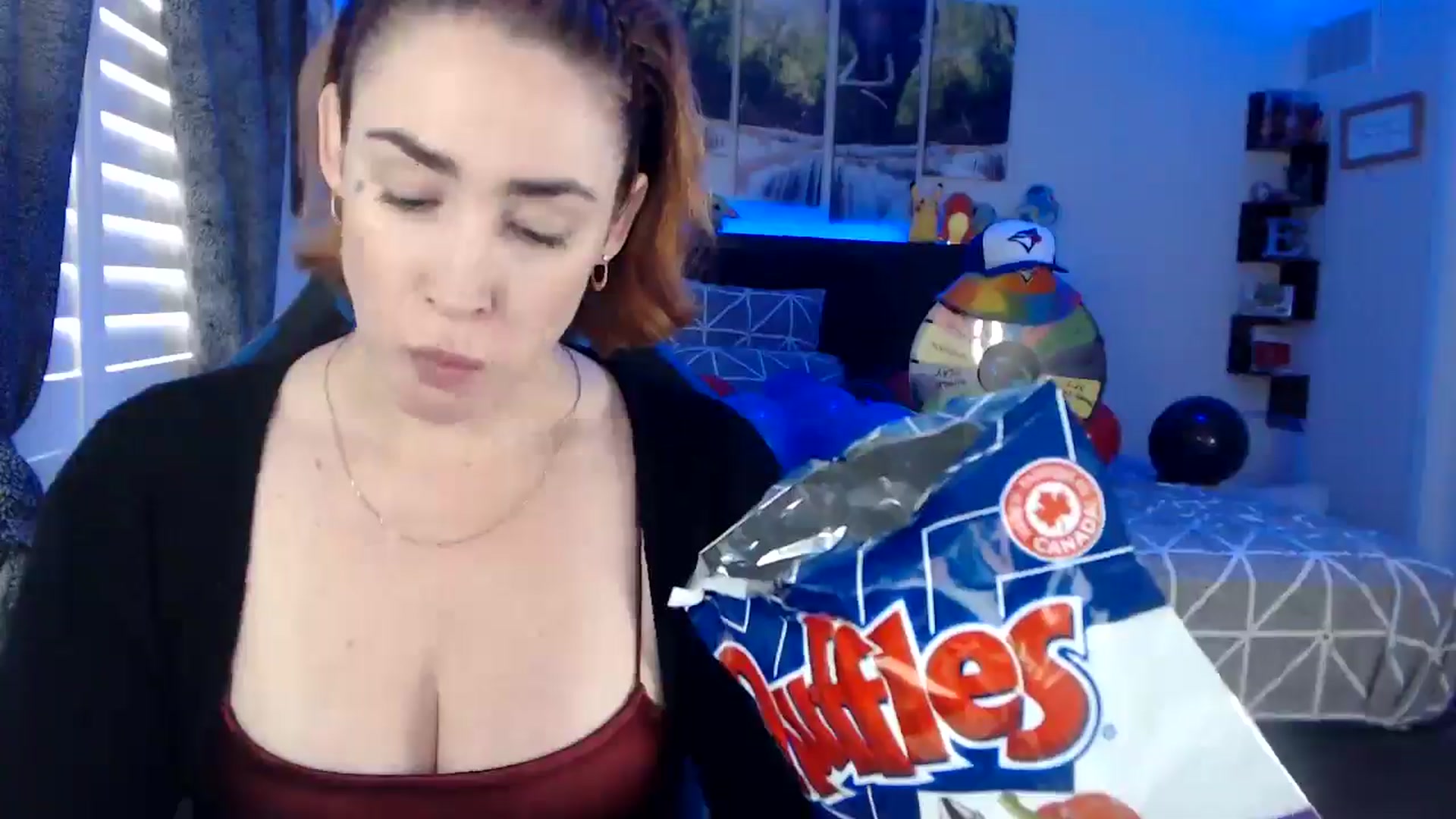 Gallery image thumbnail from BostonBeckyy's myfreecams stream on, 10/30/2025, 18:53 image 16 of 20