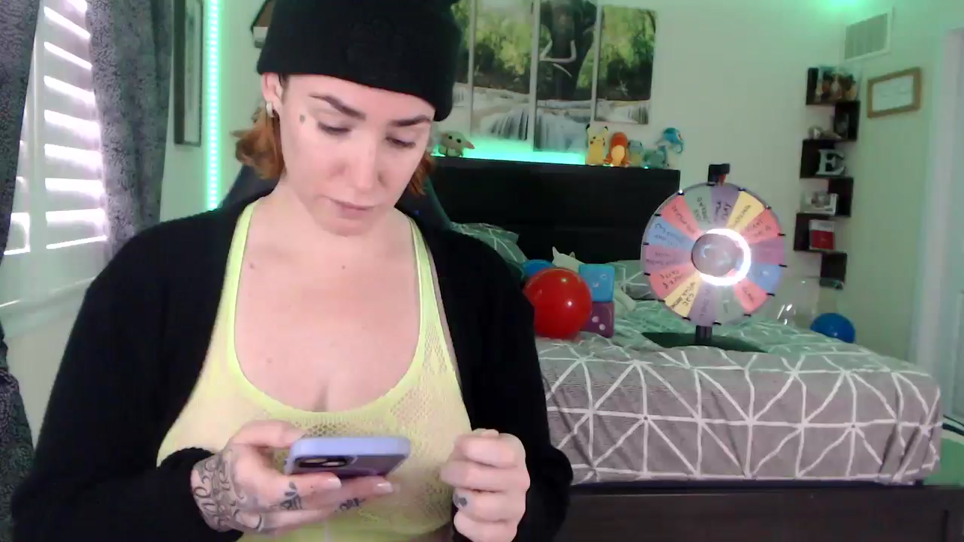 Gallery image thumbnail from BostonBeckyy's myfreecams stream on, 11/03/2025, 16:56 image 10 of 20