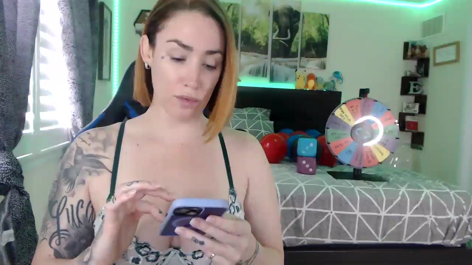Gallery image thumbnail from BostonBeckyy's myfreecams stream on, 11/04/2025, 18:21 image 8 of 20