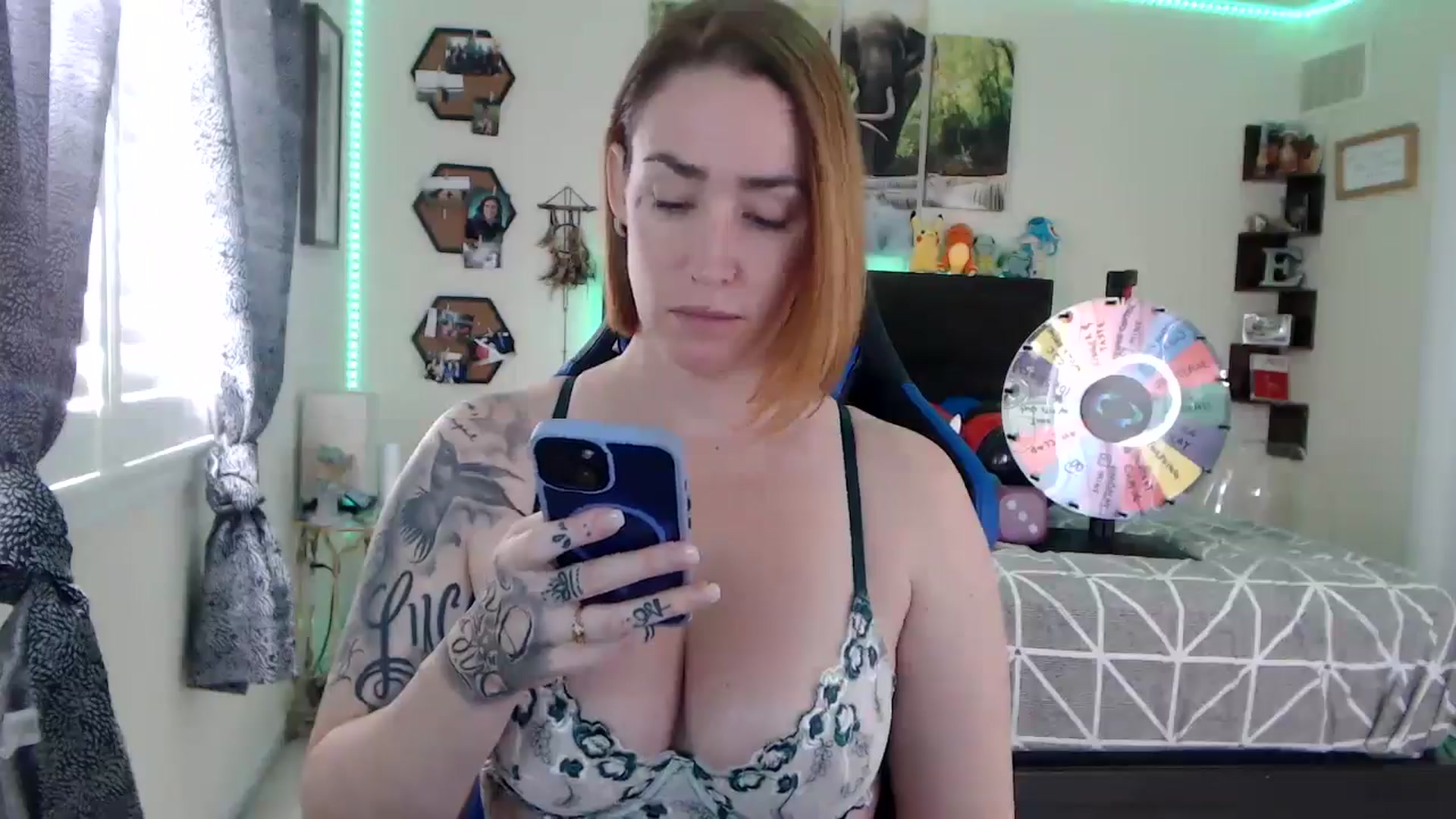 Gallery image thumbnail from BostonBeckyy's myfreecams stream on, 11/04/2025, 19:52 image 17 of 20