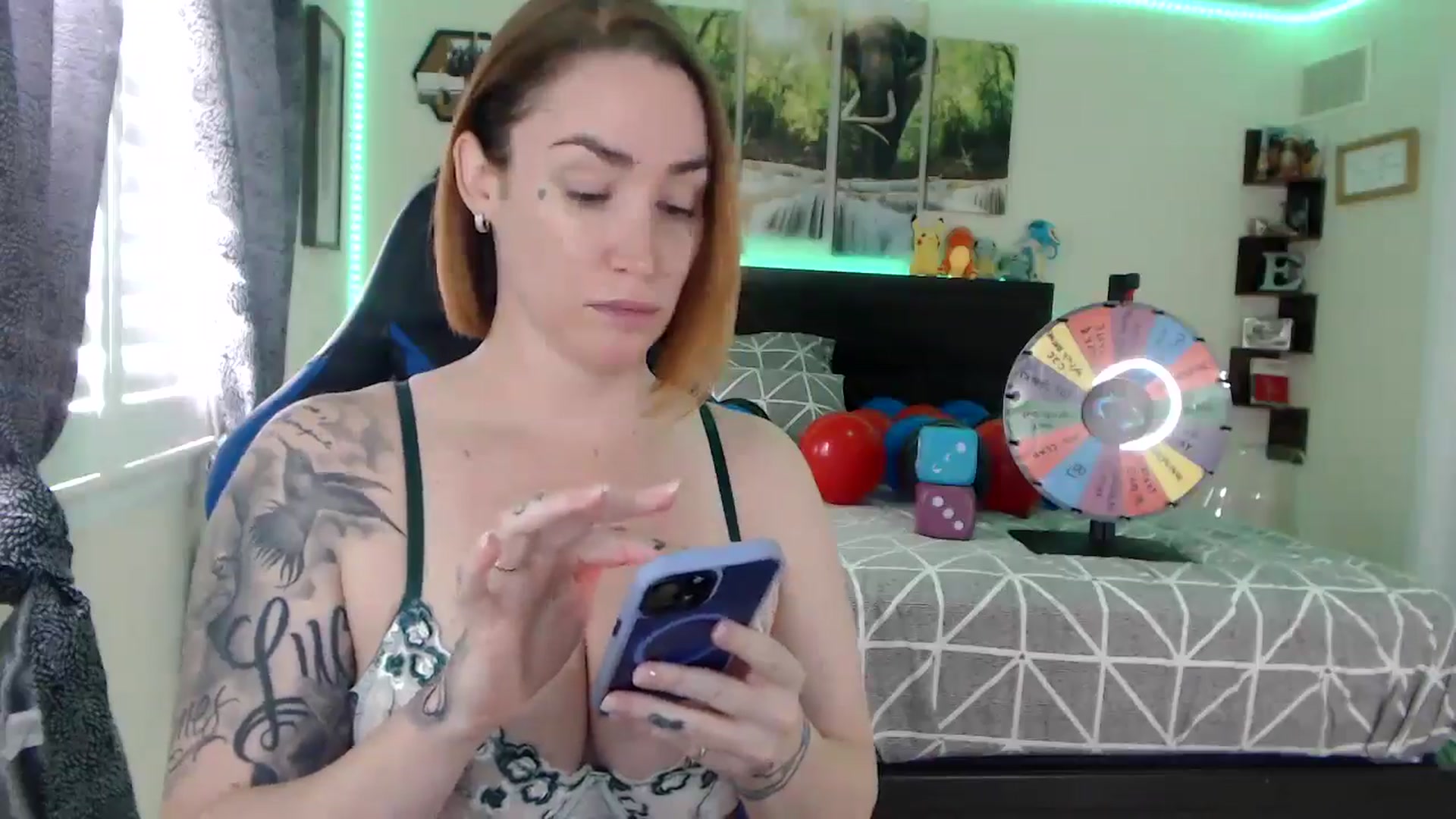 Gallery image thumbnail from BostonBeckyy's myfreecams stream on, 11/04/2025, 19:52 image 5 of 20