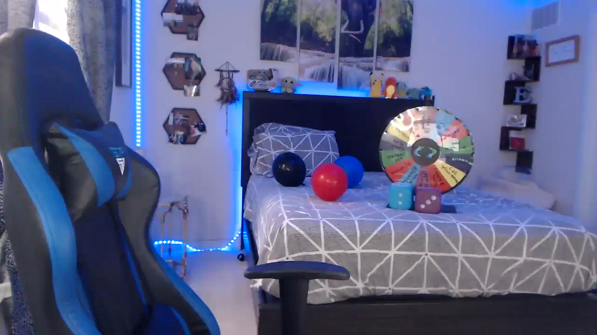 Gallery image thumbnail from BostonBeckyy's myfreecams stream on, 11/22/2025, 18:02 image 12 of 20