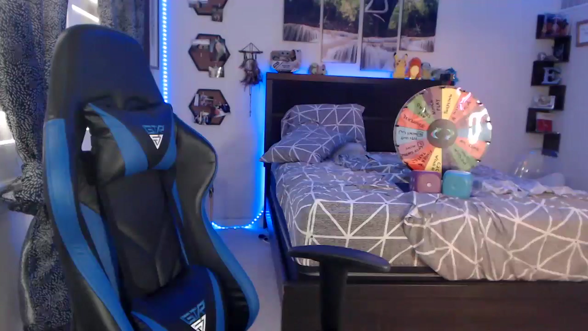 Gallery image thumbnail from BostonBeckyy's myfreecams stream on, 11/26/2025, 20:40 image 2 of 20
